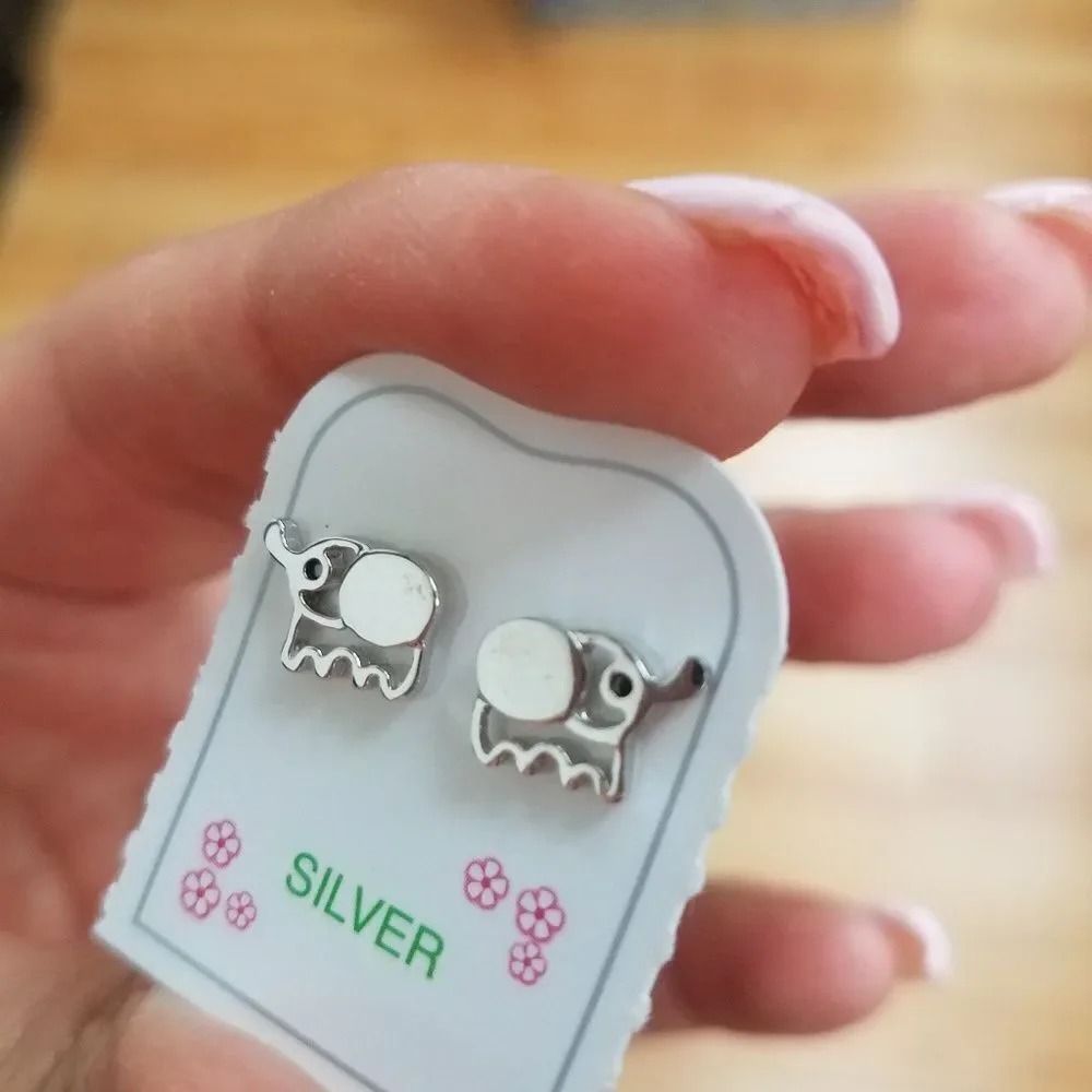 14k gold plated CZ Elephant Screwback Earrings!.